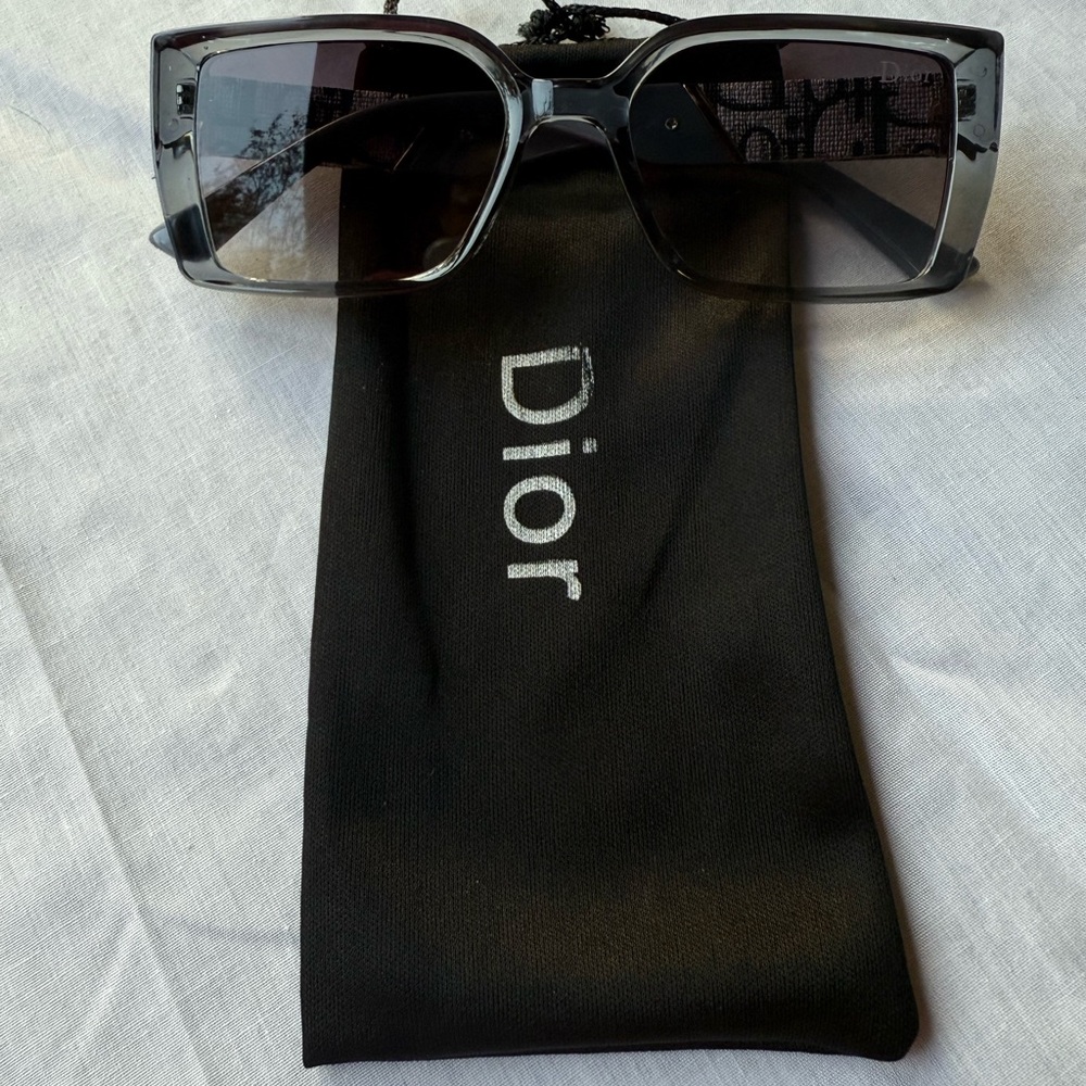 Gray Rectangular Sunglasses